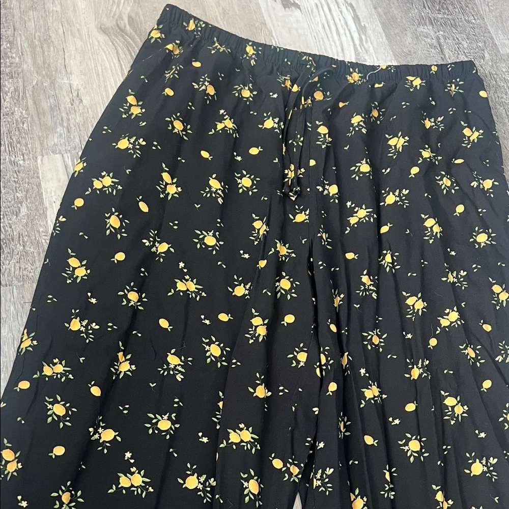 Floral Wide Leg Women's Pants - Picture 2 of 8